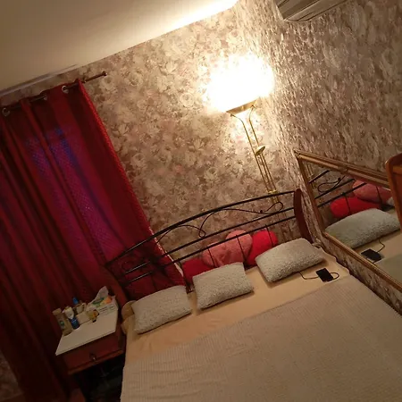 Ruzinov Apartamento *